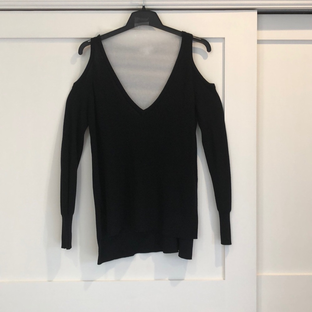 14th & UNION cold shoulder sweater - Picture 2 of 10